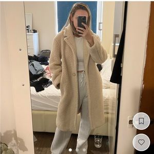 Aritzia Off White Sherpa Teddy Coat